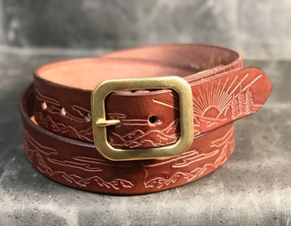 Why Engraved Leather Belts with Names Are the Ultimate Fashion Accessory